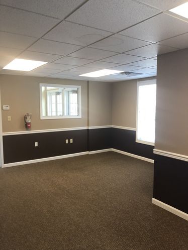 Powell - Like New Professional Office: 7317 Clinton Hwy, Powell, TN 37849